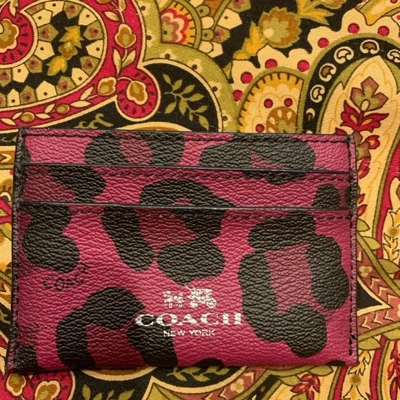 Coach Leopard Small card Holder - Picture 1 of 4